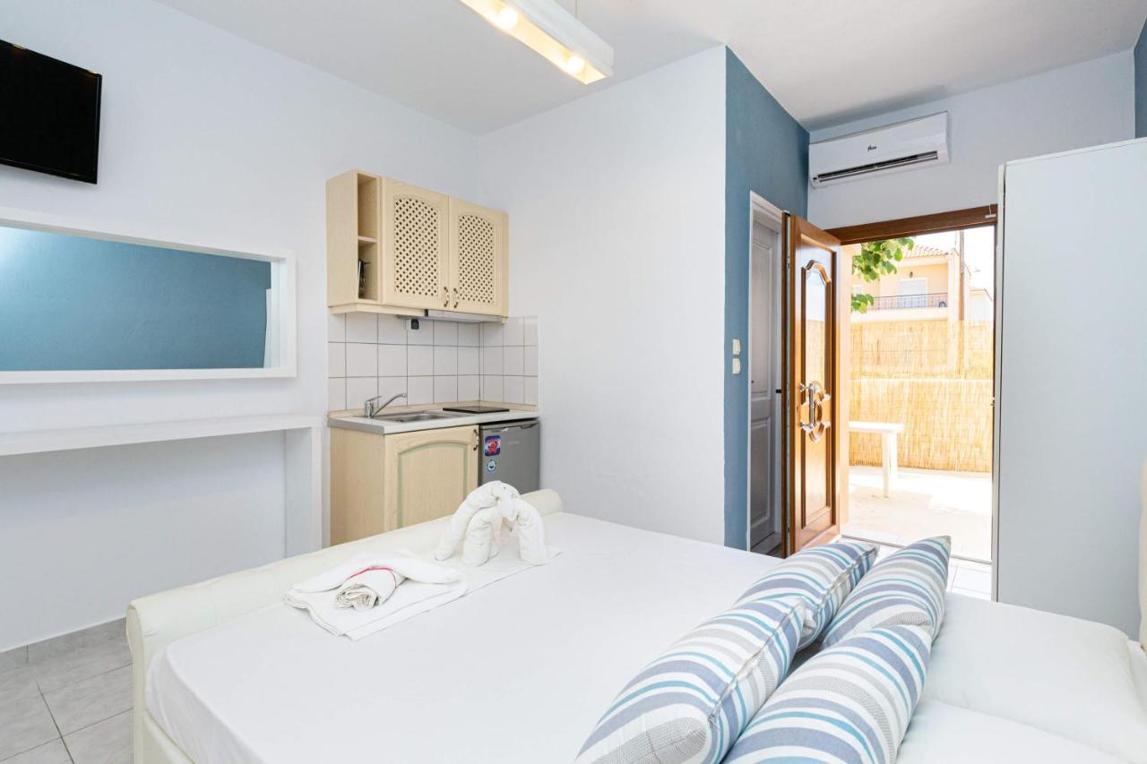 Aparthotel Alexa'S Sunny Days à Limenaria  Extérieur photo