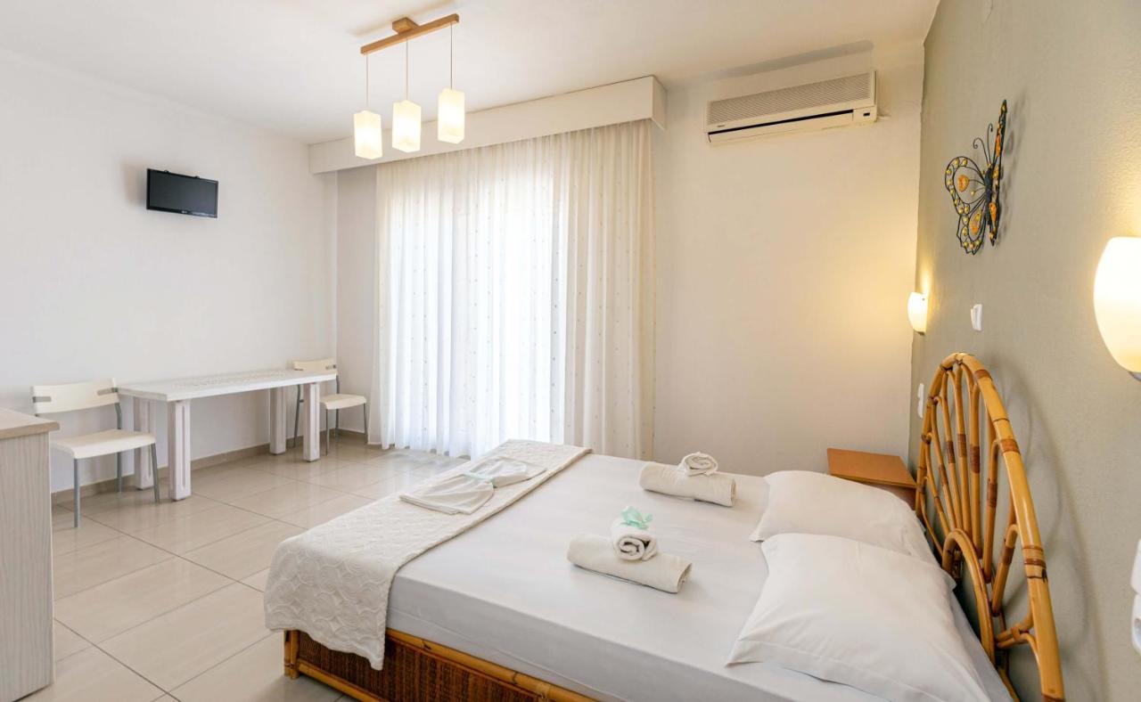 Aparthotel Alexa'S Sunny Days à Limenaria  Extérieur photo