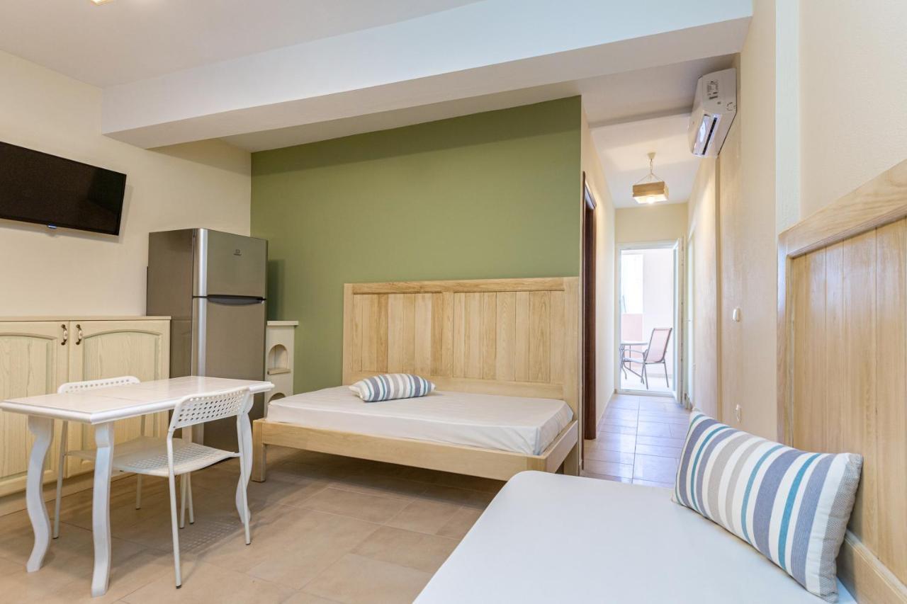 Aparthotel Alexa'S Sunny Days à Limenaria  Extérieur photo