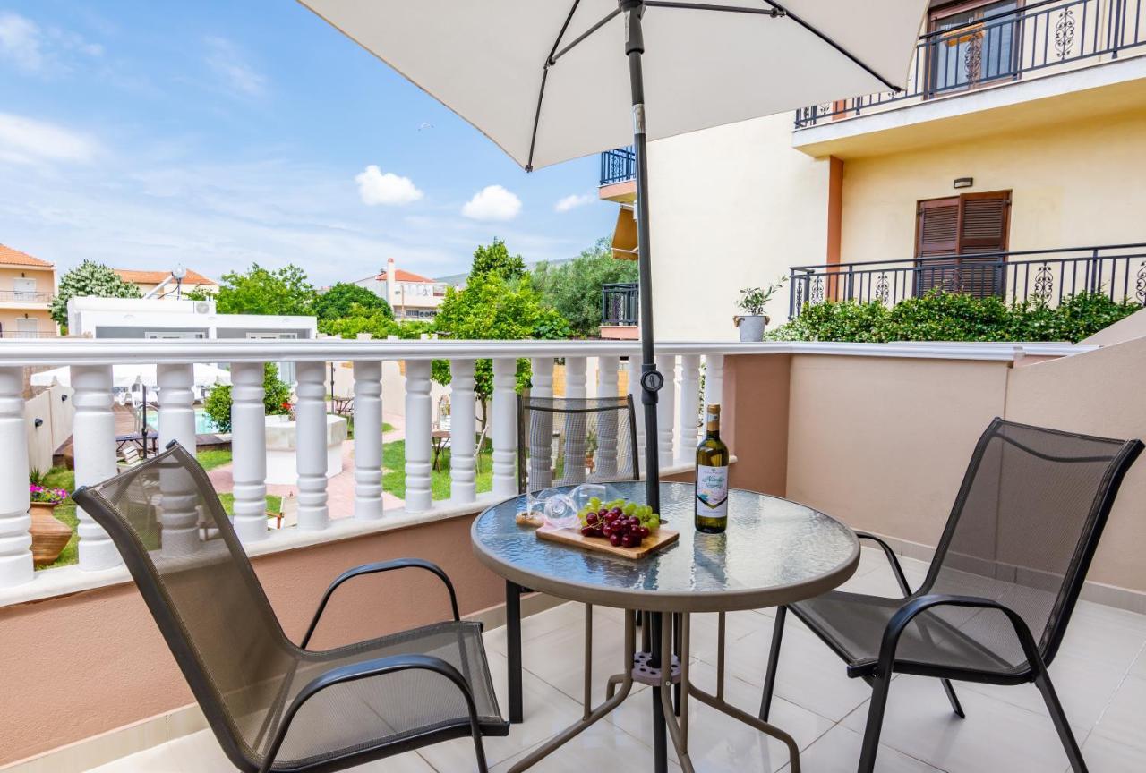 Aparthotel Alexa'S Sunny Days à Limenaria  Extérieur photo