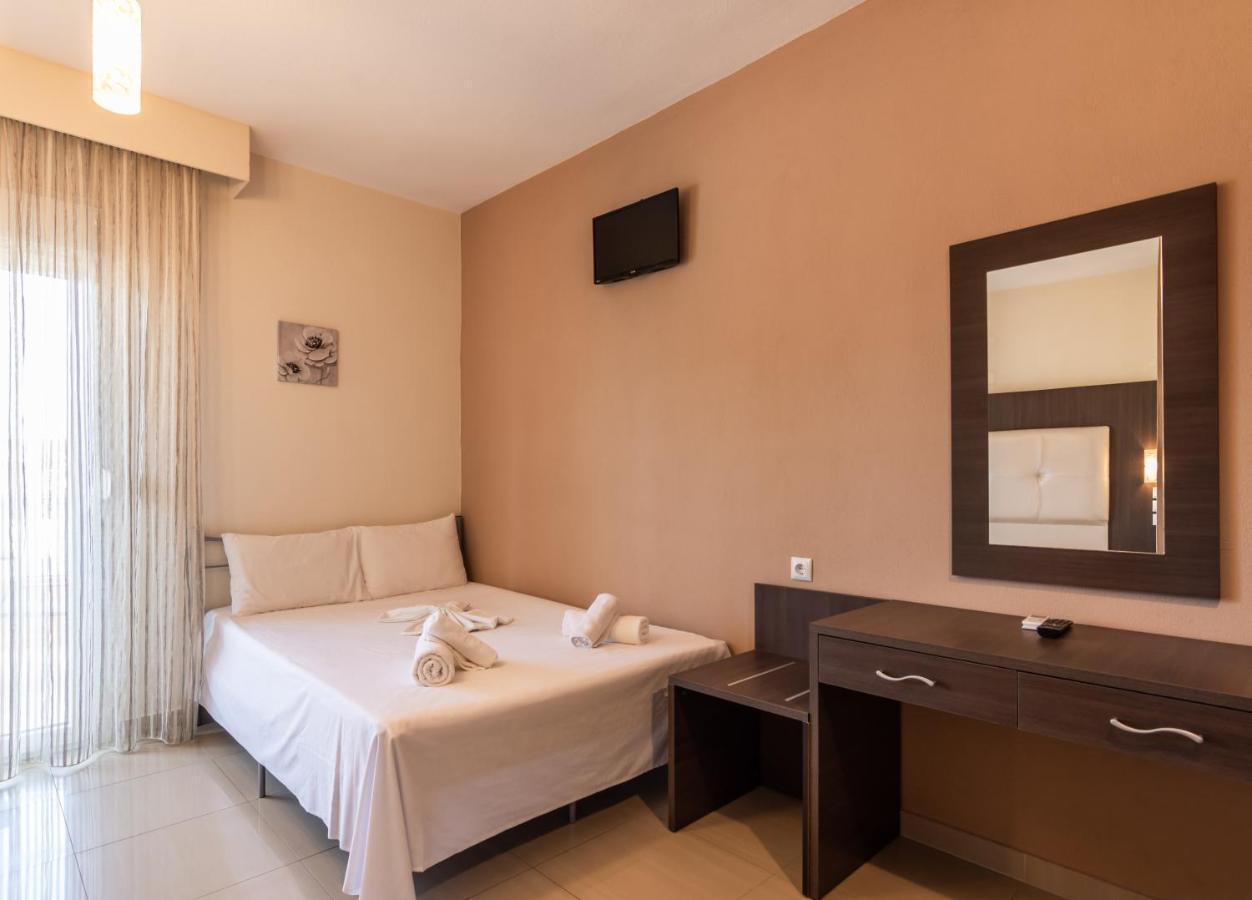Aparthotel Alexa'S Sunny Days à Limenaria  Extérieur photo