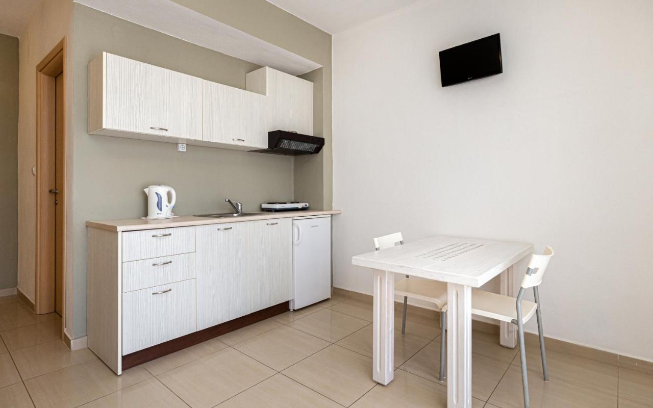 Aparthotel Alexa'S Sunny Days à Limenaria  Extérieur photo