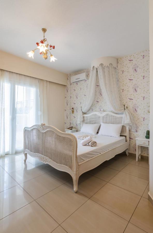Aparthotel Alexa'S Sunny Days à Limenaria  Extérieur photo