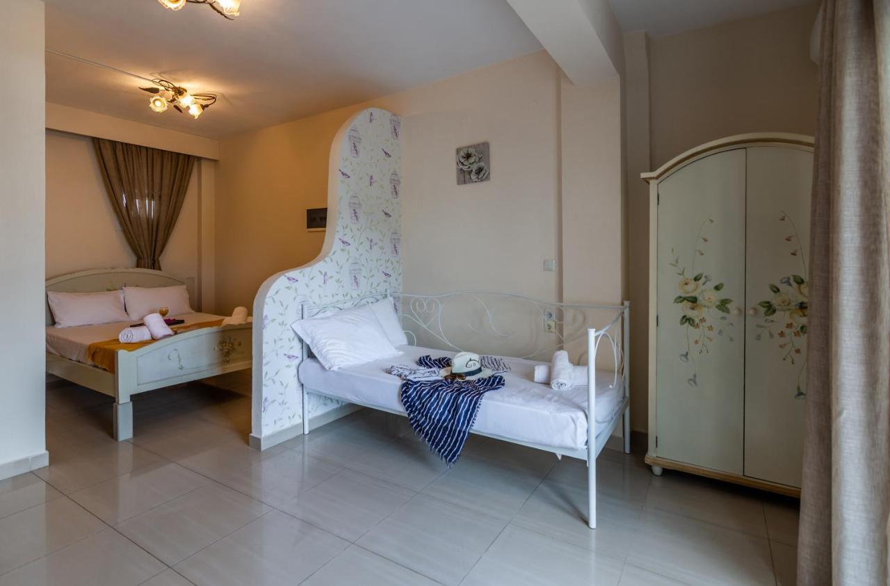 Aparthotel Alexa'S Sunny Days à Limenaria  Extérieur photo